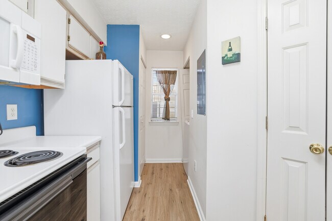 510 White River Dr unit F, Myrtle Beach, SC 29579 - photo 7