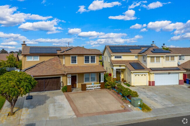 The City of  Lathrop has an abundance of beautiful one and two story homes.