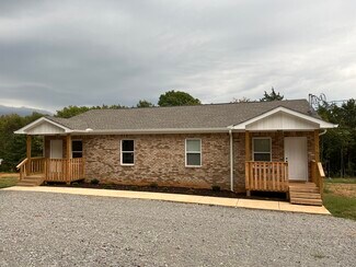 25 Maples Rd Unit 2, Laceys Spring, AL 35754
