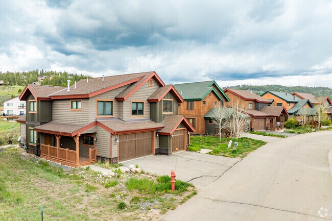 Tabernash features large newly-built single-family homes that have modern amenities.