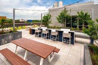1122 N Hudson St, Arlington, VA 22201