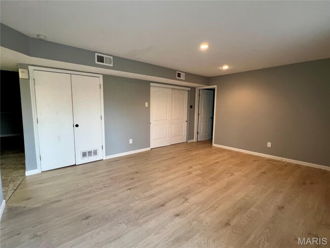 6990 Colonial Woods Dr unit 59, Saint Louis, MO 63129 - photo 5