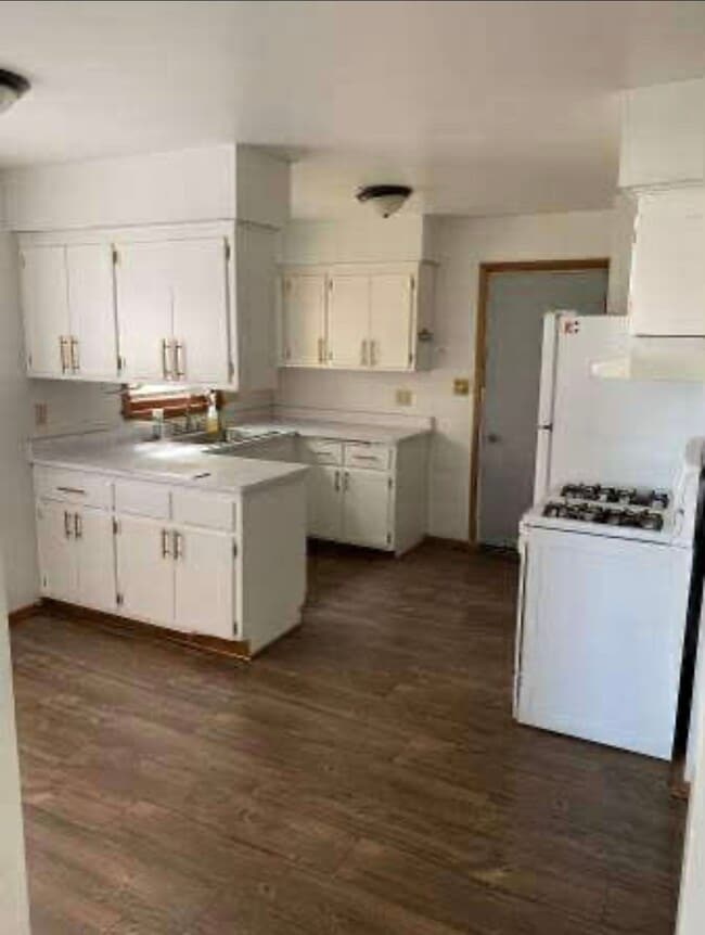 10437 W Silver Spring Dr, Milwaukee, WI 53225