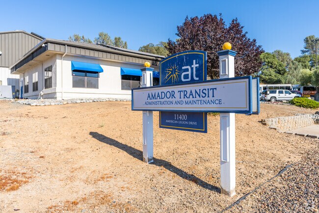 Amador Transit provides public transportation to the community of Sutter Creek.