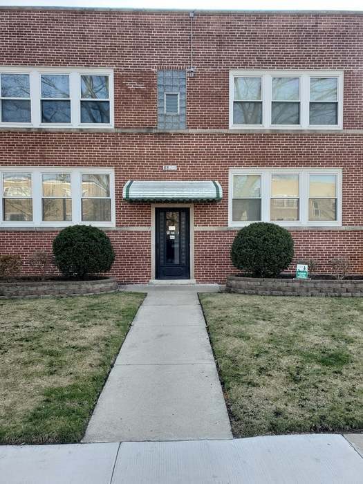 8839 Bronx Ave Unit 1S, Skokie, IL 60077
