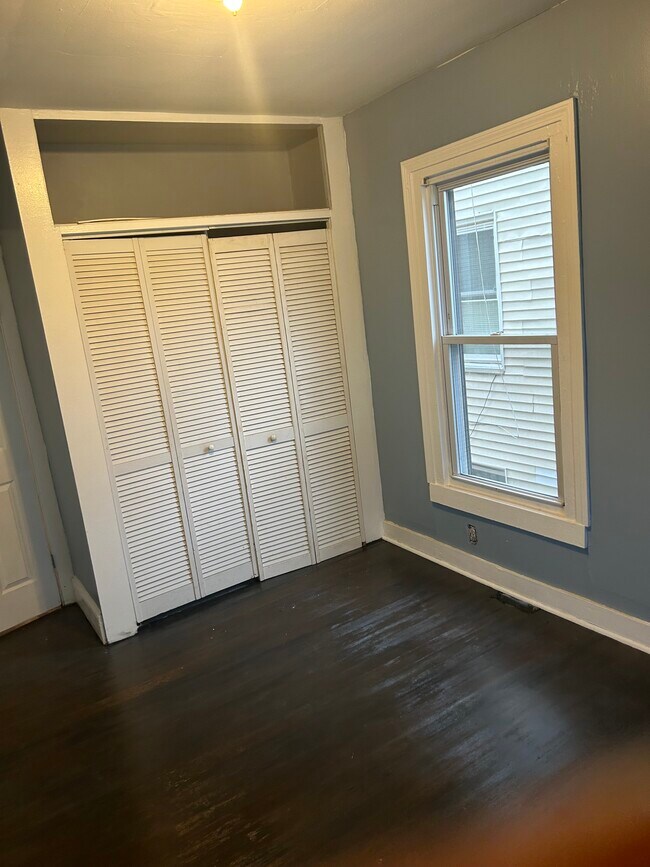 44 Lee Ave unit 2, Bridgeport, CT 06605 - photo 3