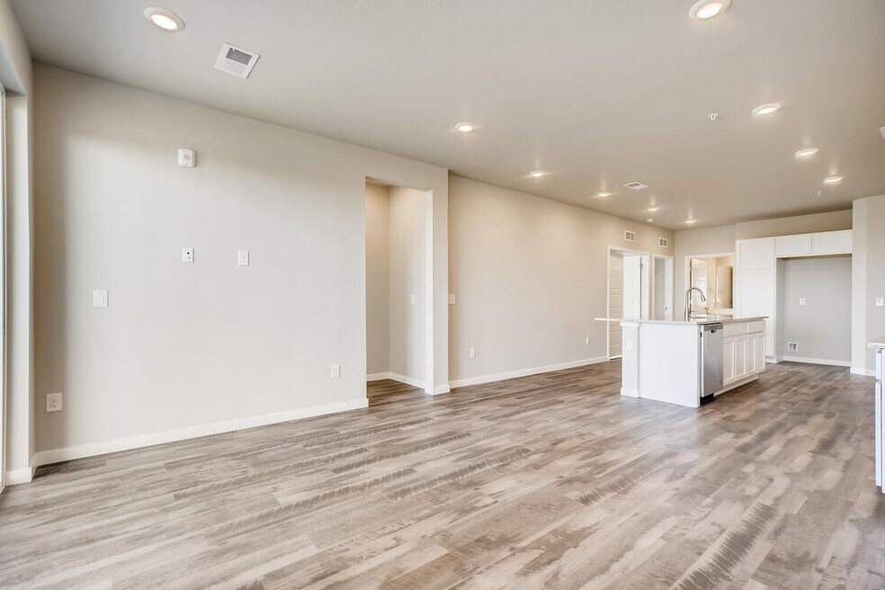 471 Interlocken Blvd unit 36701232, Broomfield, CO 80021 - photo 2