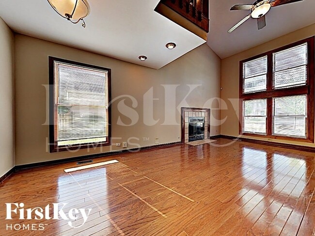 2615 Moss Ln, Aurora, IL 60504 - photo 3