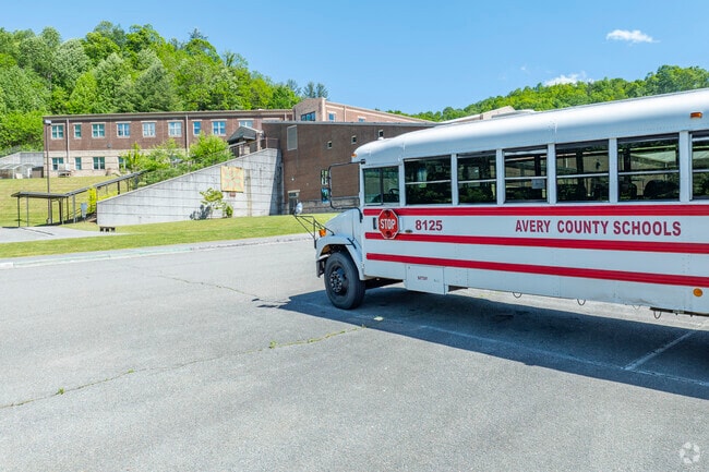 Cranberry Middle School offers modern facilities and a focus on innovative learning in Boone, NC.