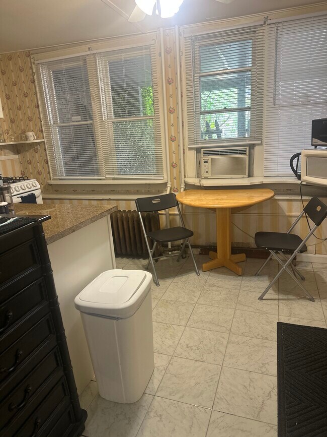 7 Madison Place unit 1, Albany, NY 12202 - photo 4