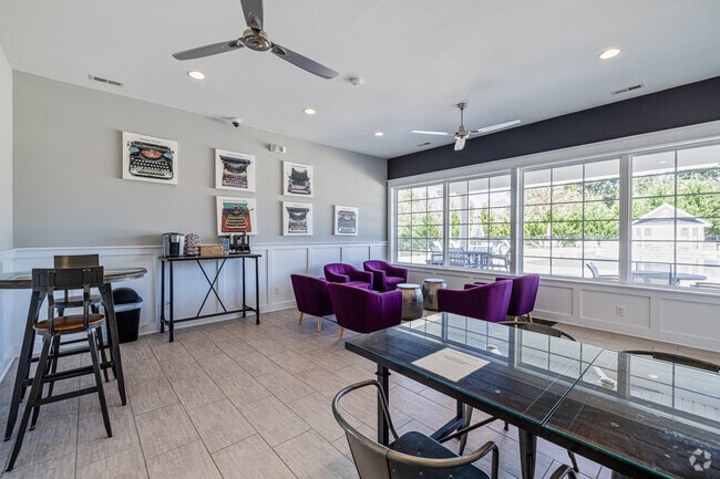 Cafe and Coffee Lounge