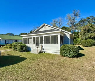 118 S Tillman St, Glennville, GA 30427