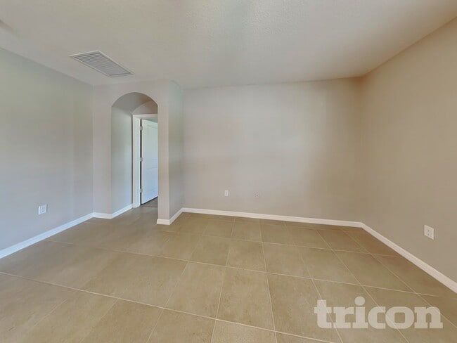 10212 Cloudburst Ct, Riverview, FL 33578 - photo 3