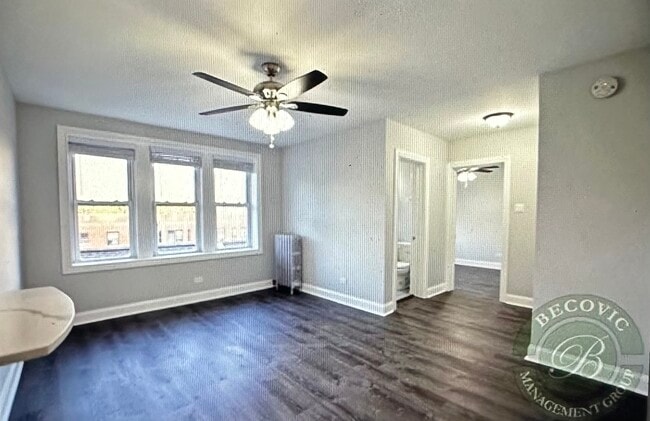 1522 W Sherwin Ave unit 304, Chicago, IL 60626 - photo 4