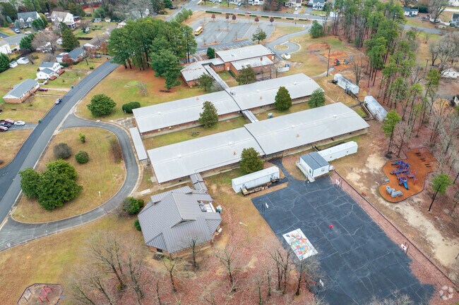 An aerial view of Davis Elementary School.