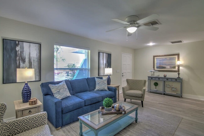 724 108th Ave N unit ID1073495P, Naples, FL 34108 - photo 2