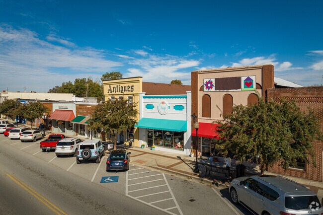Locally owned shops are a common sight in Ringgold.
