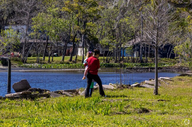 It's a great day to walk along Doctors Lake with the family.
