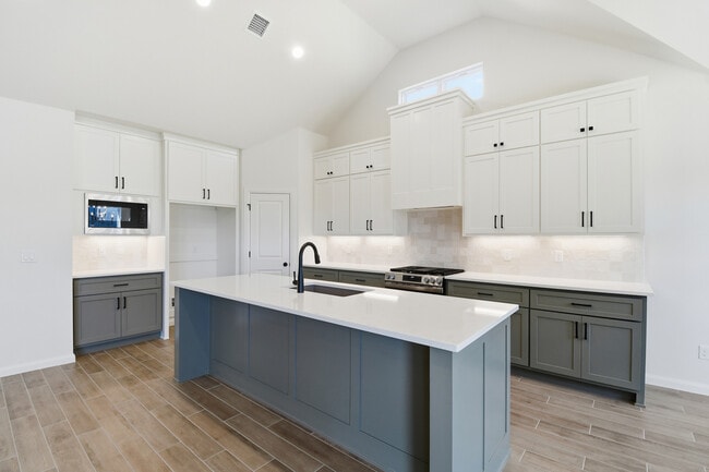 2413 W Lansing Place, Broken Arrow, OK 74012 - photo 2