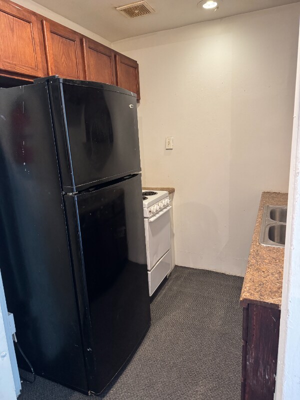 920 Broadway St unit 5, Emmetsburg, IA 50536 - photo 3