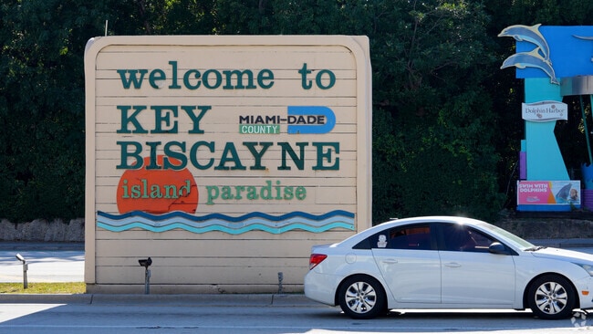 KeyBiscayne_1003521_BG_062725_FINAL
