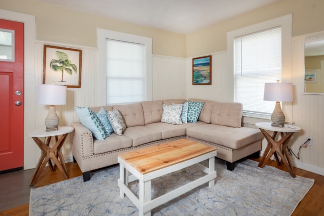 15 L St, Hampton, NH 03842 - photo 4