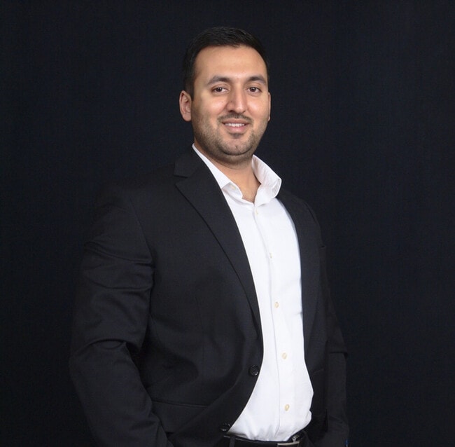Agent Photo
