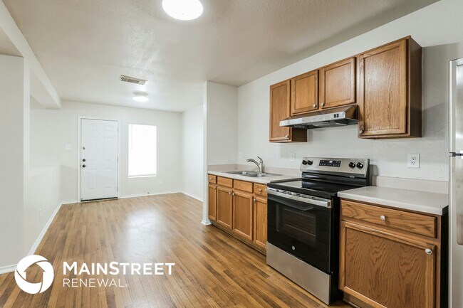 2831 Amber Morning, San Antonio, TX 78245 - photo 7