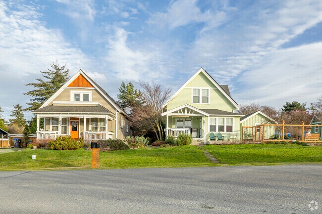 easide details appear throughout Coupeville, adding coastal charm to every street.