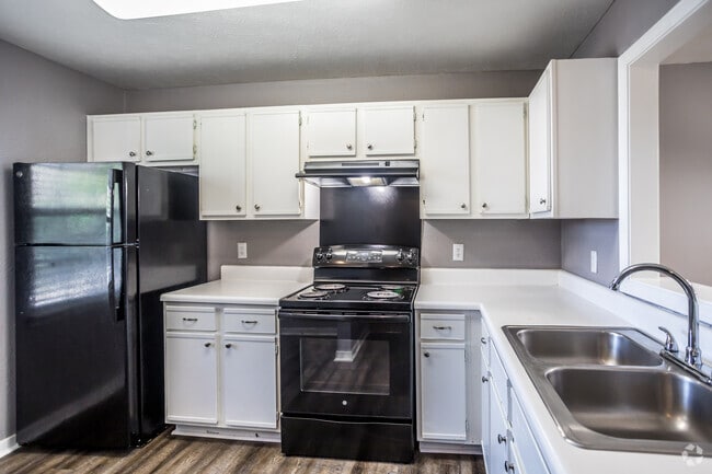 Trace Ridge, Tupelo, MS 38804 - photo 3