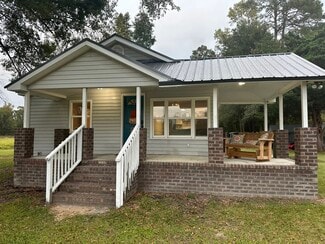 5040 Page Rd, Galivants Ferry, SC 29544