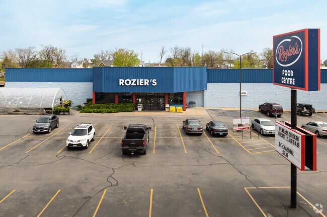 Rozier’s Food Centre grocery store is conveniently located in downtown Perryville, MO.