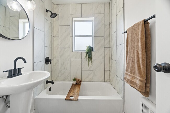 The Riv on the Greenway!, Fort Wayne, IN 46805 - photo 6