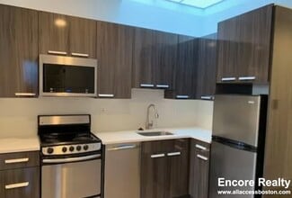 36 W Cedar St Unit 4, Boston, MA 02108