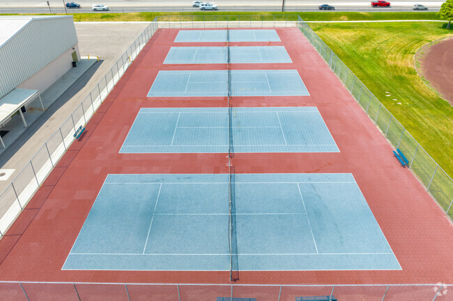 Lowell Scott Middle School has school tennis courts for students in West Boise.