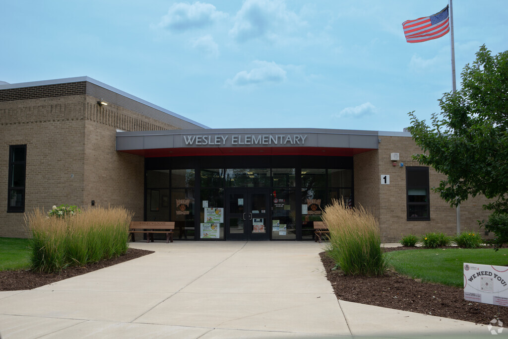 Wesley Elementary School serves students in Addison, Illinois.