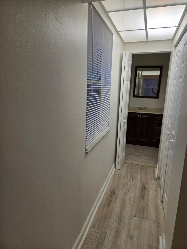 8917 NW 28th Dr unit C, Coral Springs, FL 33065 - photo 3