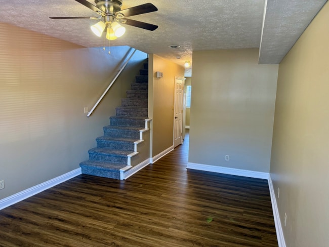 2305 Adams Ave, Huntington, WV 25704 - photo 2