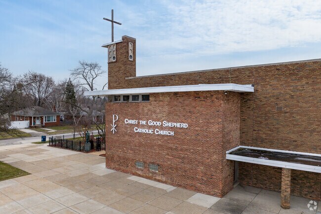 John Paul II Catholic School, campus.