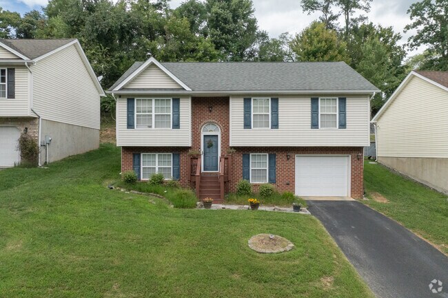 Ridgewood Forest features charming bi-level houses with unique architectural designs.