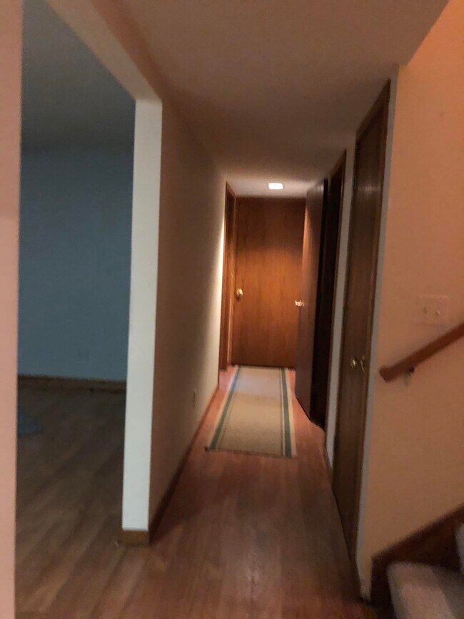 7230 Fox Meadow Dr NE unit Happyhome Apartment, Rockford, MI 49341 - photo 5