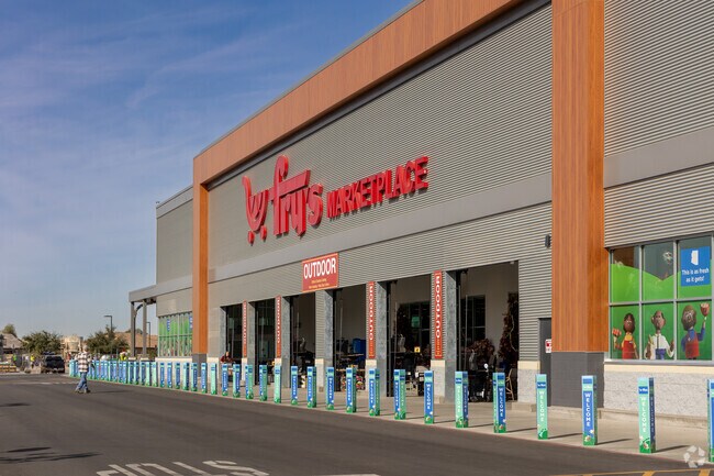Marana residents enjoy the newly built Fry's Marketplace near Gladden Farms.