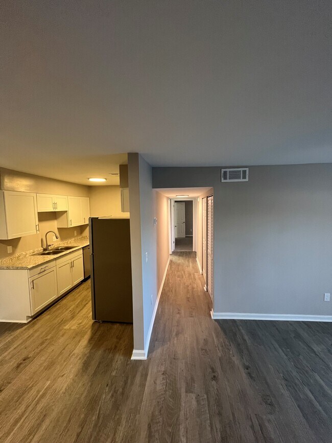 100 Swift Blvd, Goose Creek, SC 29445