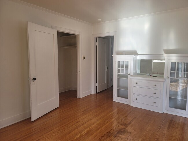 Dining Room / Closet