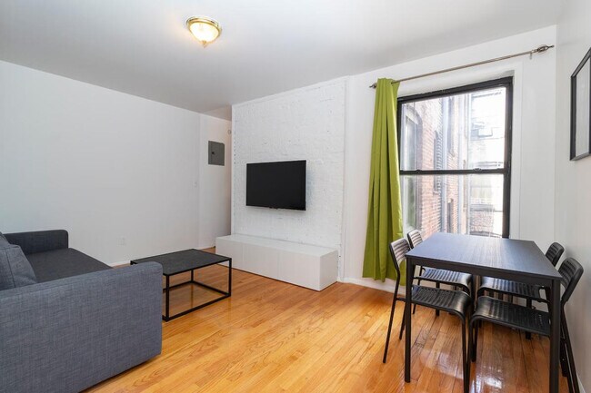 334 E 96th St unit ID1032040P, New York, NY 10128 - photo 7