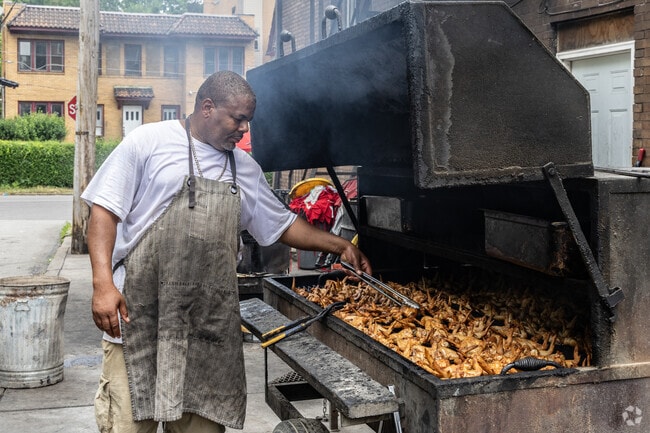Residents enjoy top tier food from Showcase BBQ in the heart of Larimer.