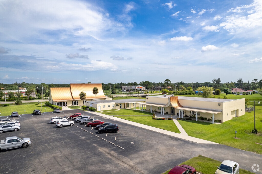 DJb Technical Academy in Lehigh Acres teaches Christian faith based curriculum.