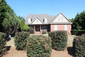 1928 Cooper Fields Dr, Nashville, NC 27856