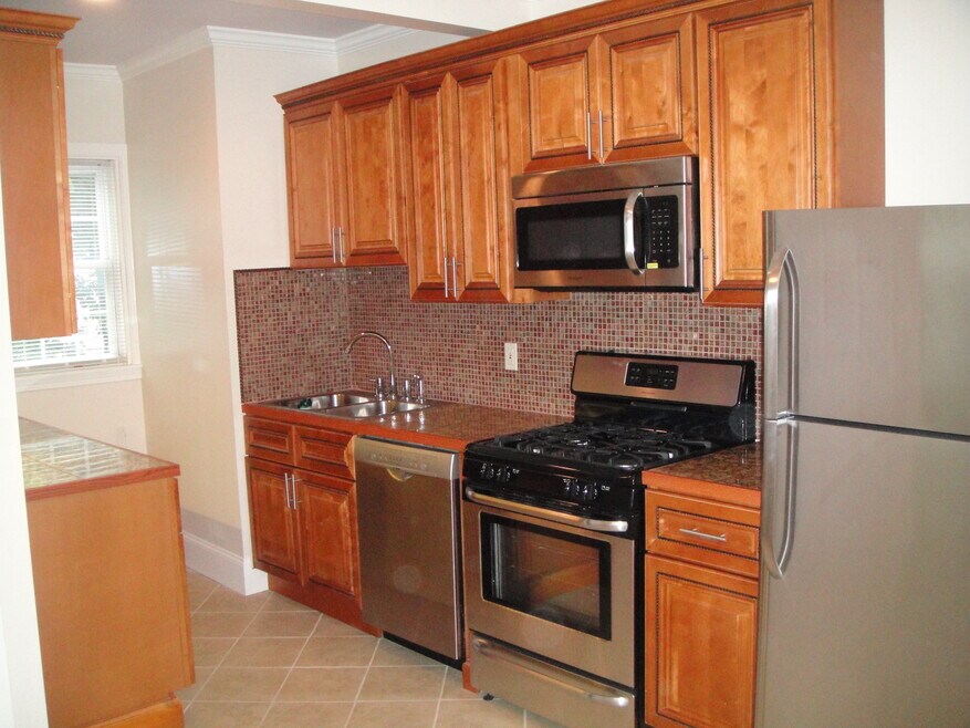 14 Eaton St unit 1, Providence, RI 02908 - photo 1