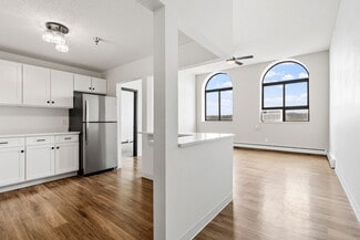 115 S Riverfront Dr, Mankato, MN 56001